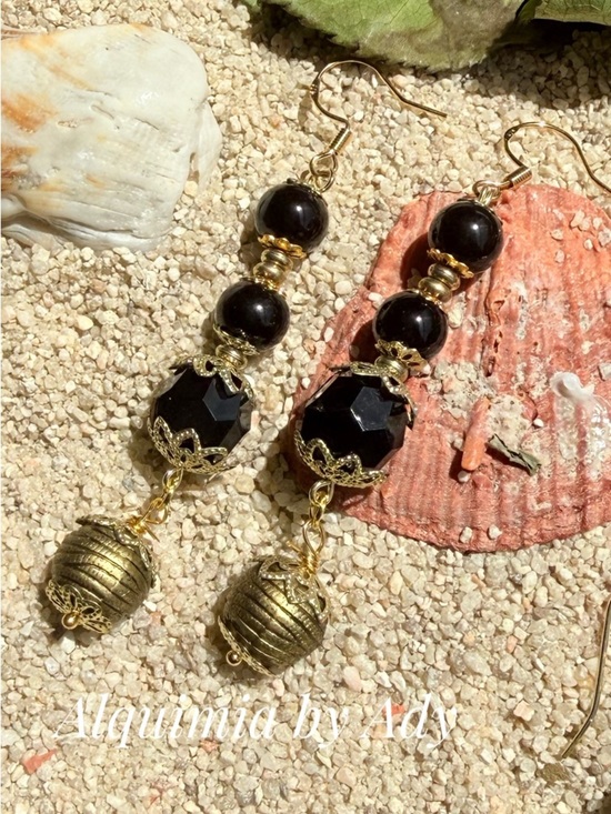 Alquimia Jewelry - Alquimia Black and Gold Beaded Drop Earrings